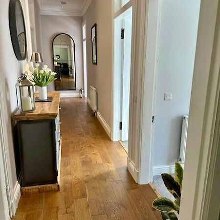Beautiful Spacious Apartment In Town Centre Oban Buitenkant foto