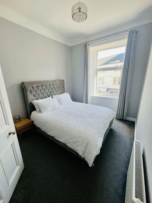 Beautiful Spacious Apartment In Town Centre Oban Buitenkant foto